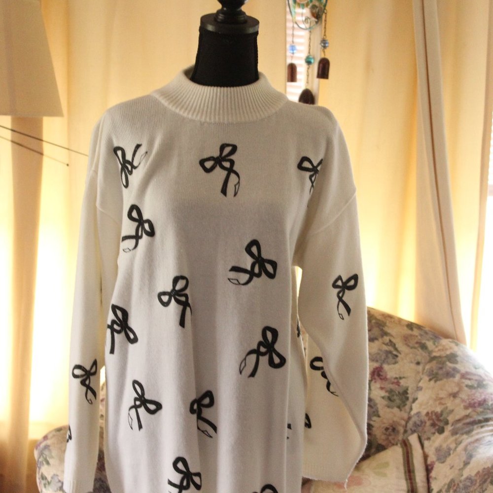 Sweater with Bows